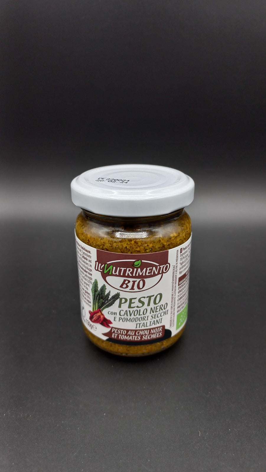 Pesto con cavolo nero e pomodori secchi - Il Nutrimento