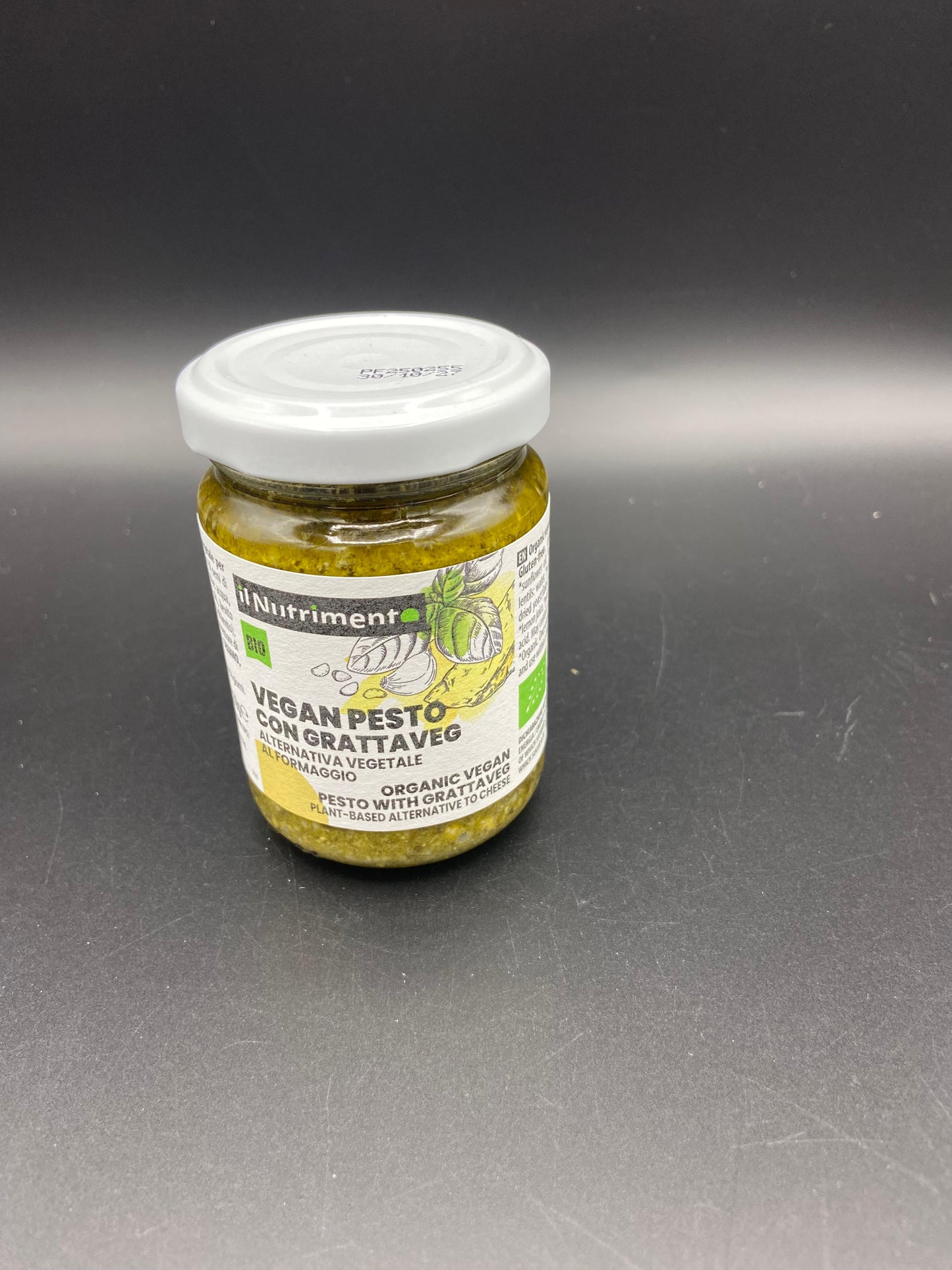 Pesto vegano con grattaveg - Il Nutrimento